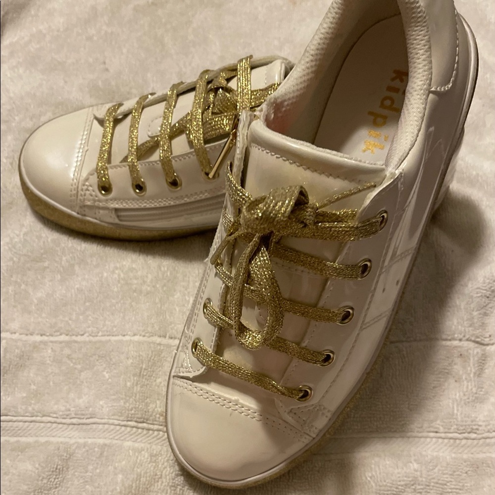 Kidpik brand Girls shoes size 3